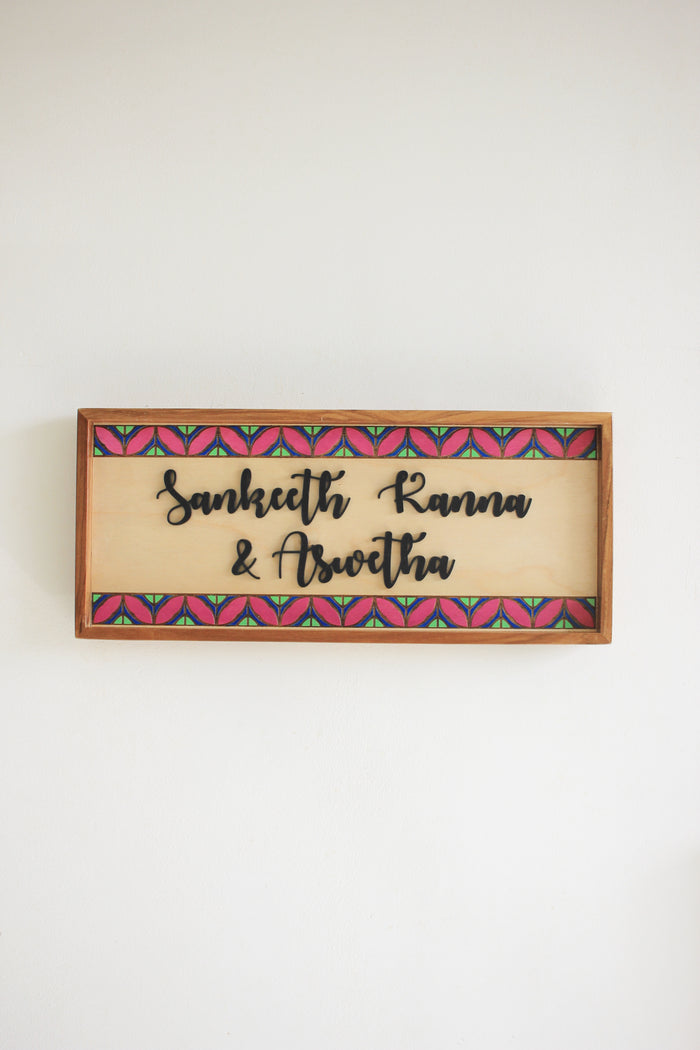 Circle Motif Border Sign