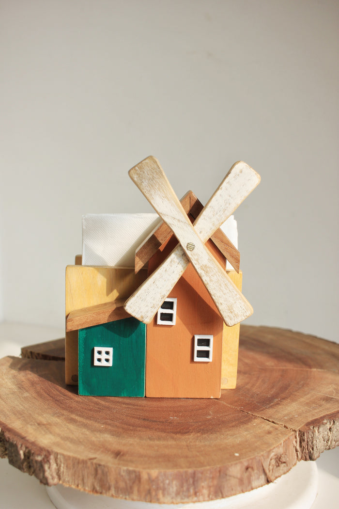 Whirlwind Tissue Holder