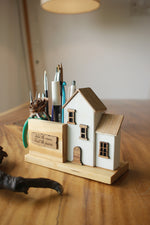 Pinewood House Pen Stand #7