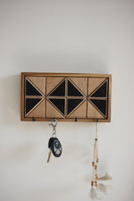 Magnet Shuffle Art Key Hanger