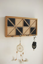 Magnet Shuffle Art Key Hanger