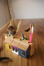 Pinewood House Pen Stand #10