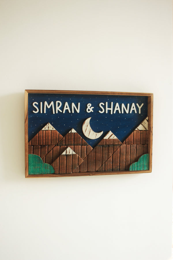 Peaky Mountain Sign