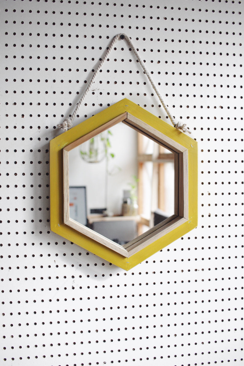 Hex Mirror