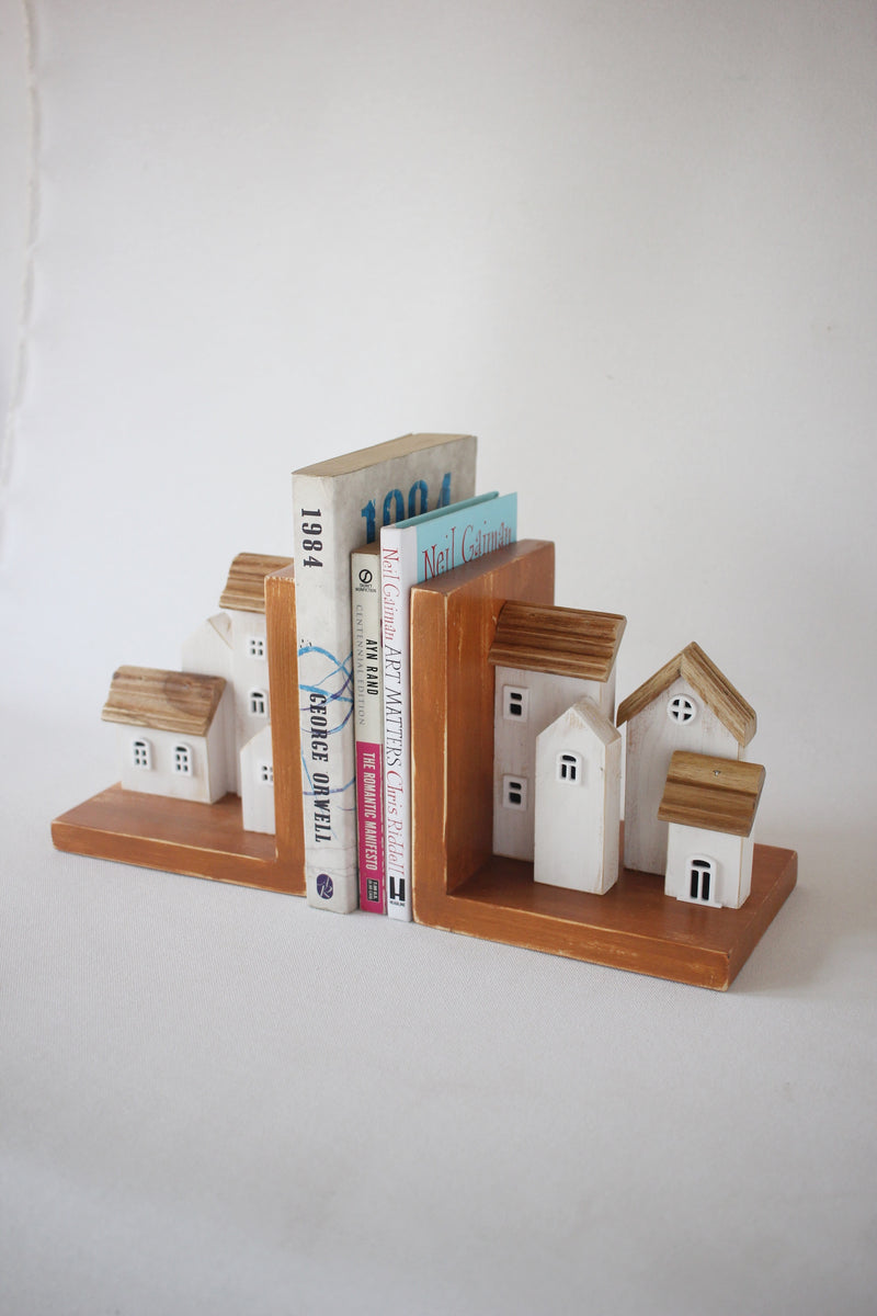 White Cottage Bookend